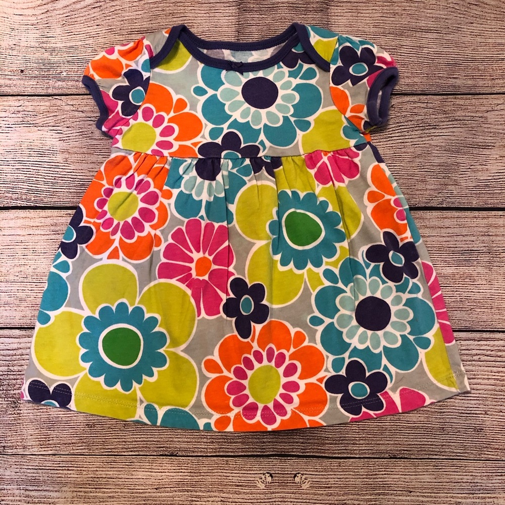 (20% OFF 4+) A66 Carter’s infant girls dress, 9mos